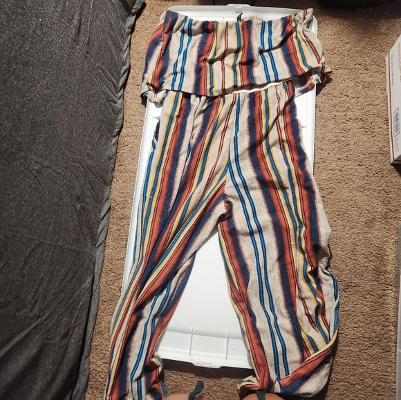 Bebop Sleeveless Romper - Picture 2 of 2